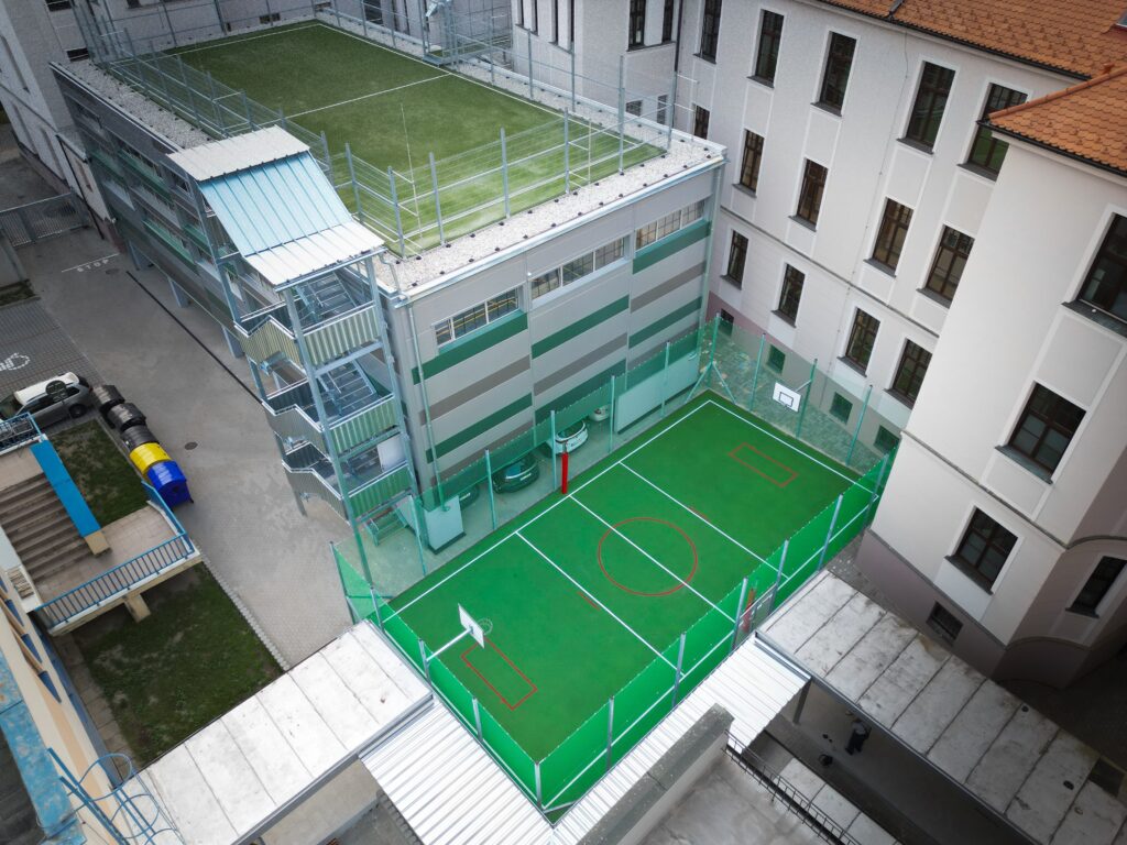 Sportovní areál ZŠ dukelská